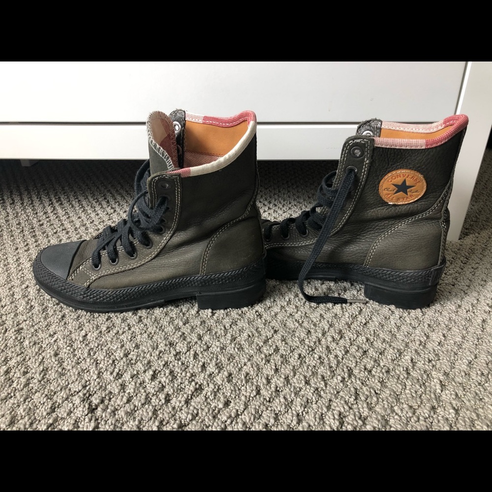 Converse Chuck Taylor High Top Boot/Sneakers
